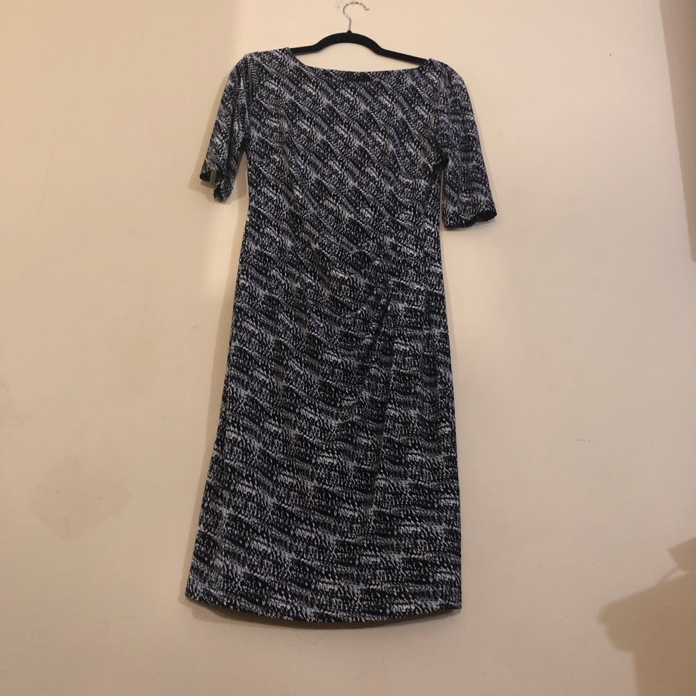 Jersey black and white dress